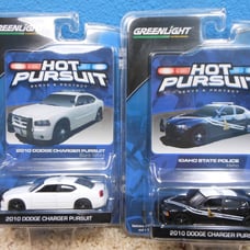 Greenlight Hot Pursuit 2010 Dodge Charger Plain White & Idaho State Police Car