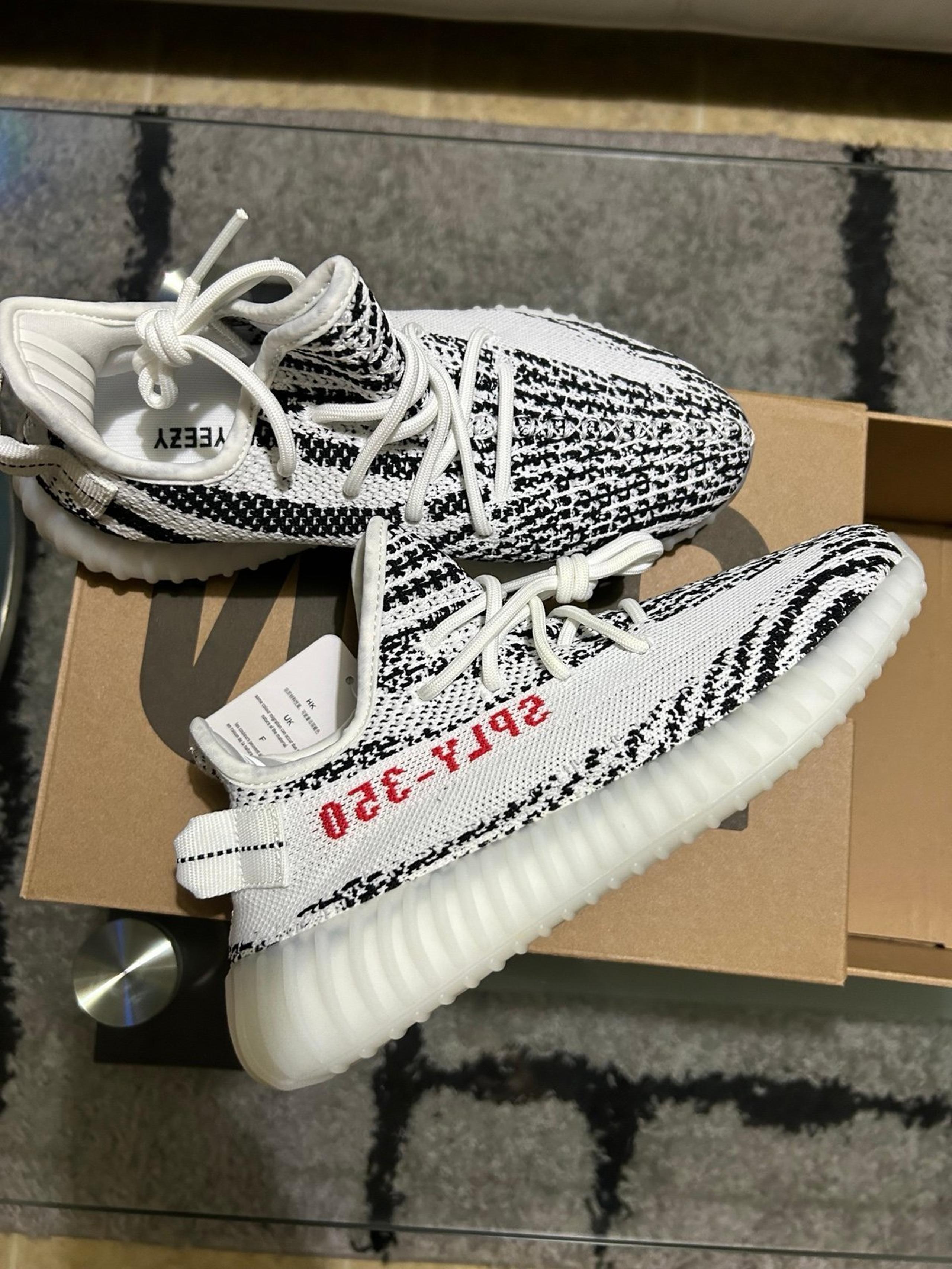 Yeezys zebra size 7.5 men
