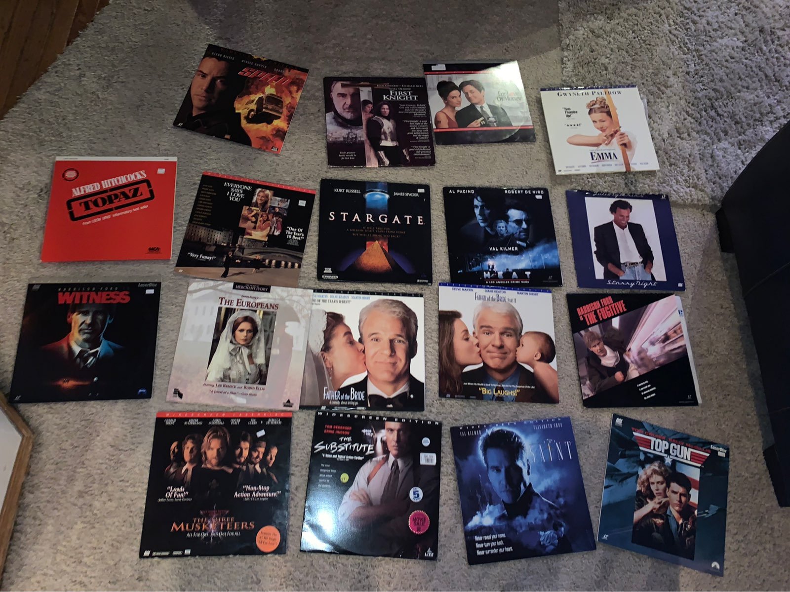 Lot of 18 laser disc lot 6