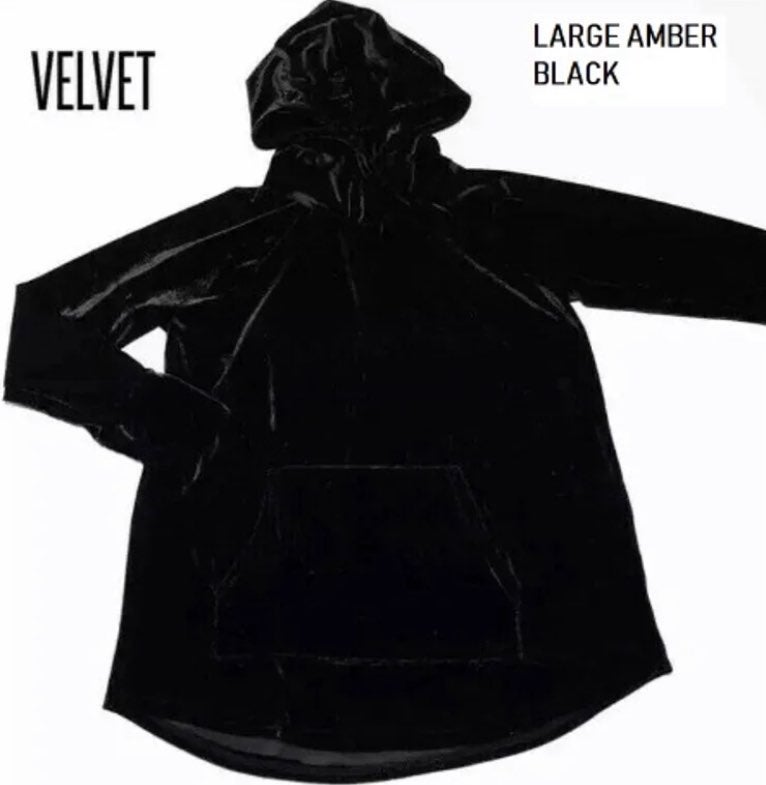 NWT Large Lularoe Black VELVET Amber.