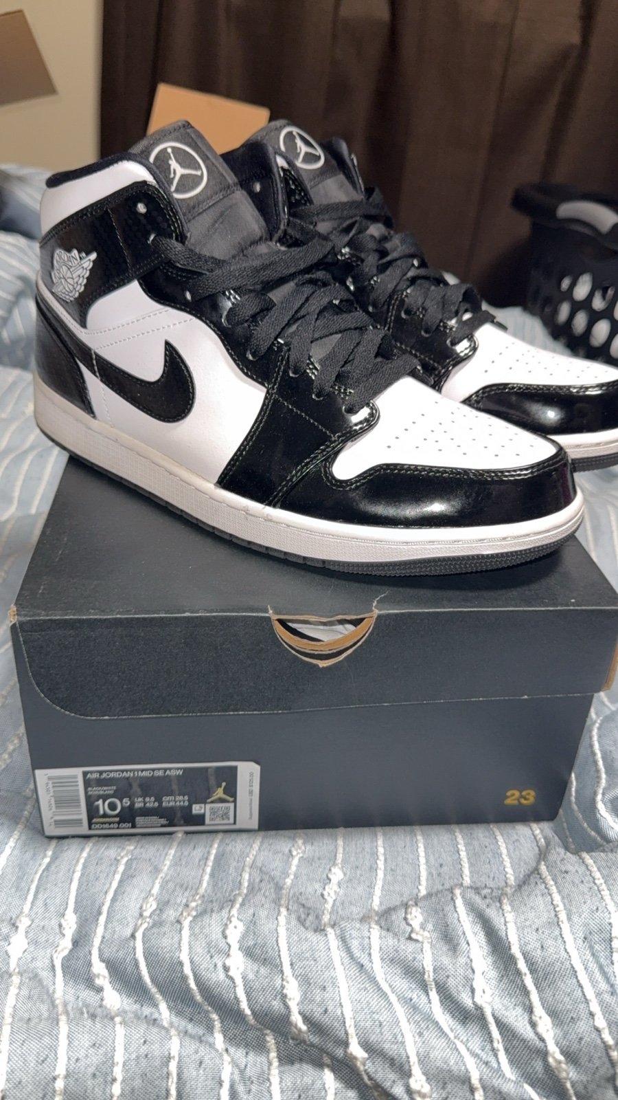 Air Jordan 1 Mid SE ASW