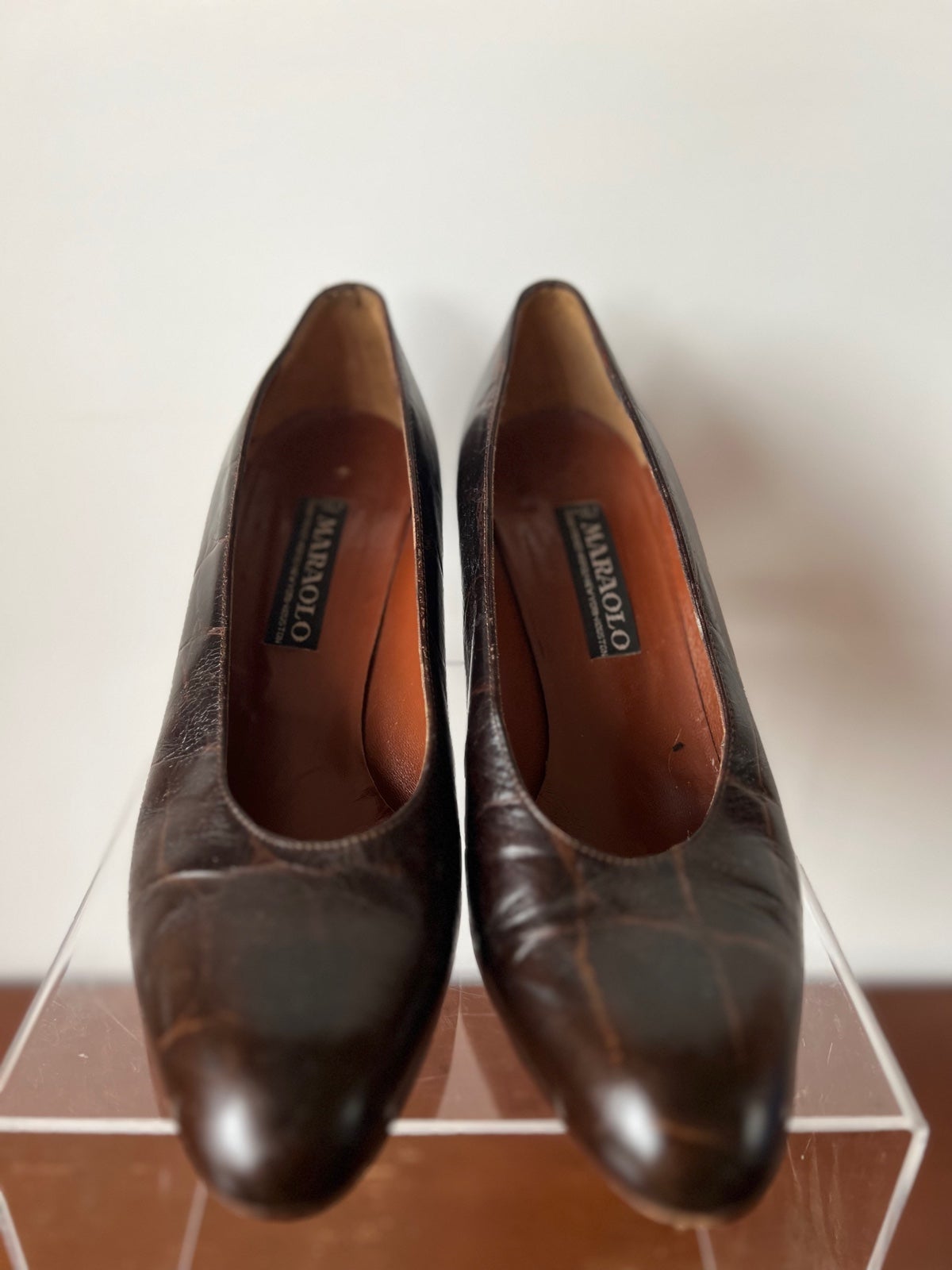 Vintage Maraolo brown alligator womens low heel pumps