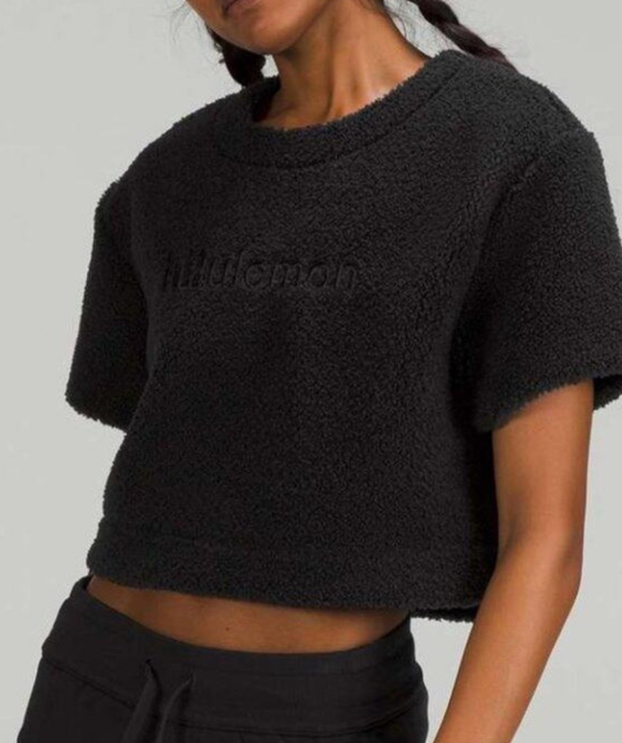 NWT Lululemon textured fleece embroidered logo tee