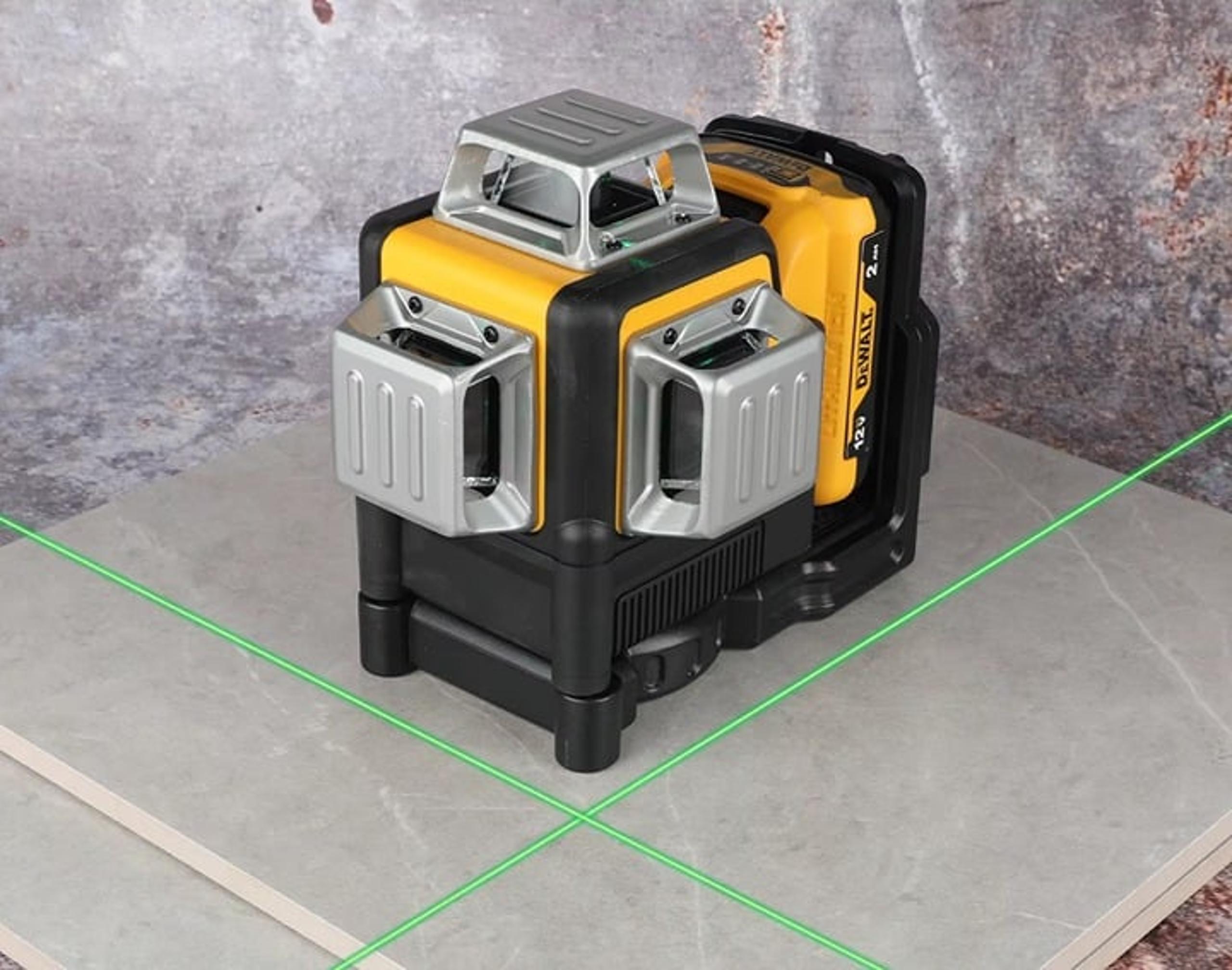 DEWALT DW089LG Laser Level