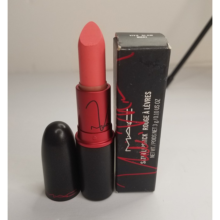 Mac Viva Glam Nicki Lipstick