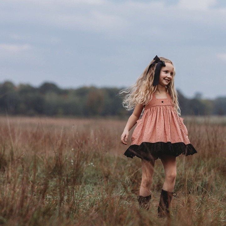 Well Dressed Wolf NWT 12 Basically Batty Aunt Heart Dress