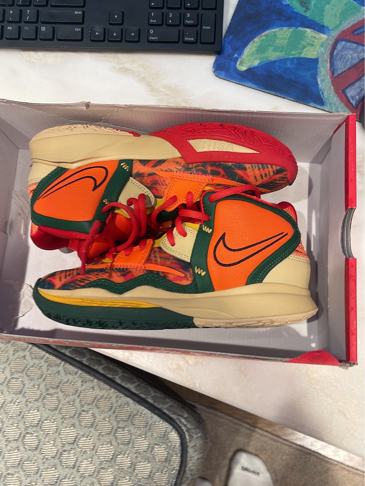 KYRIE INFINITY Size 5 M Basketball Shoes KYRIE INFINITY Size 5 M Basketball Shoes