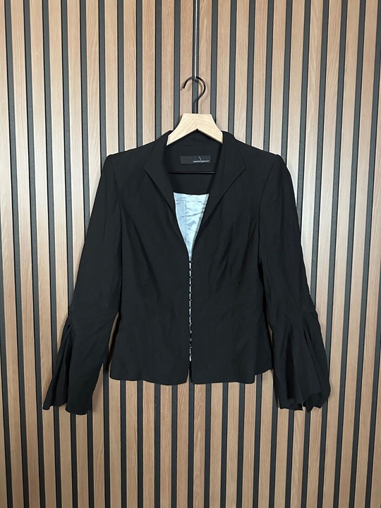 Amanda Wakeley Jacket US 8 Black Hook & Eye Wool 100% Silk Frayed Flare Sleeve