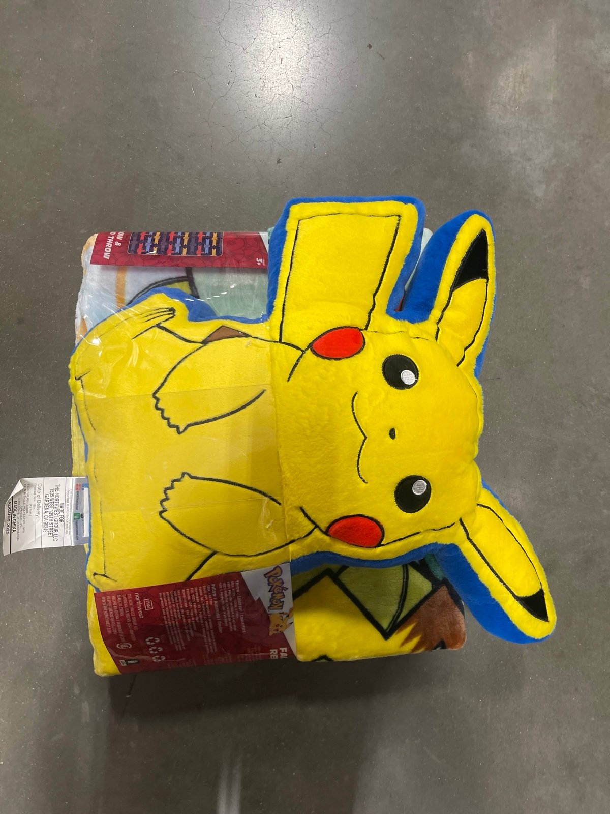 Brand New Pikachu Faux Fur Pillow and Reversible Cloud throw set