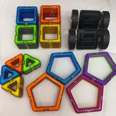 Magformers Official Basic Set 62 Pieces + 2 Wheels and Tires