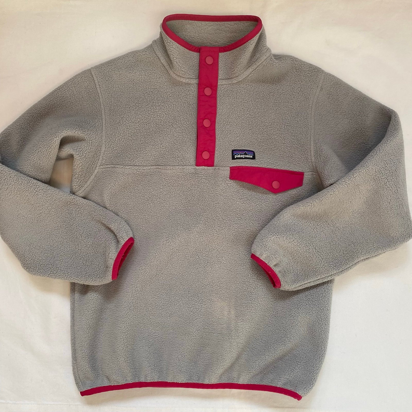 Patagonia Synchilla Girls Fleece Sweatshirt Gray Pink Size 10