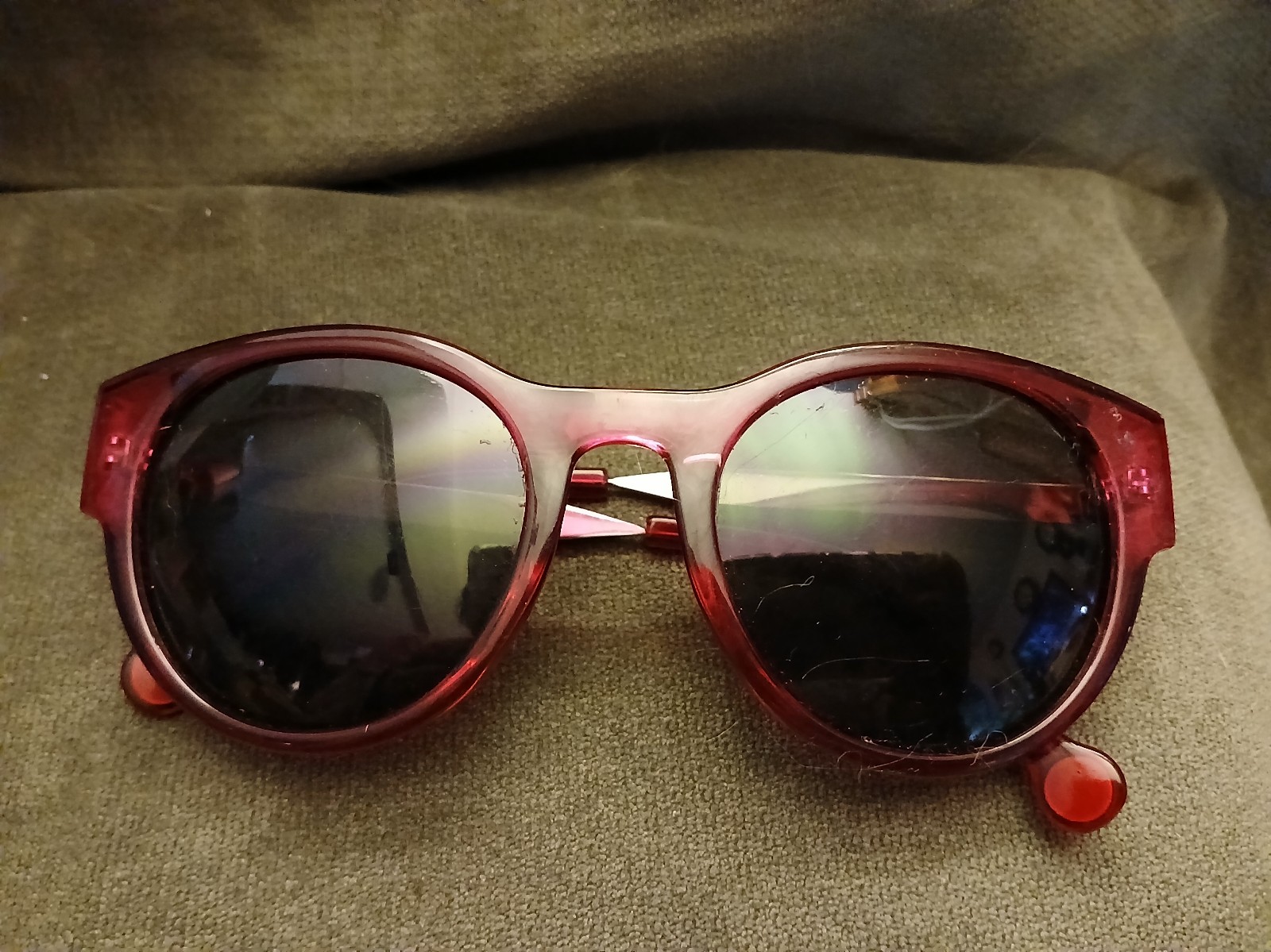 Stylish Converse Red Sunglasses
