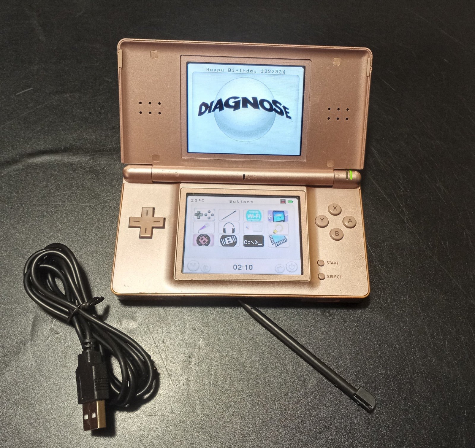 Nintendo DS Lite in Coral/Pink
