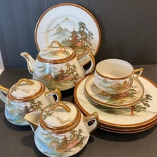 Japanese Kutani Tea Set Mountains Gold Detail 9 pcs