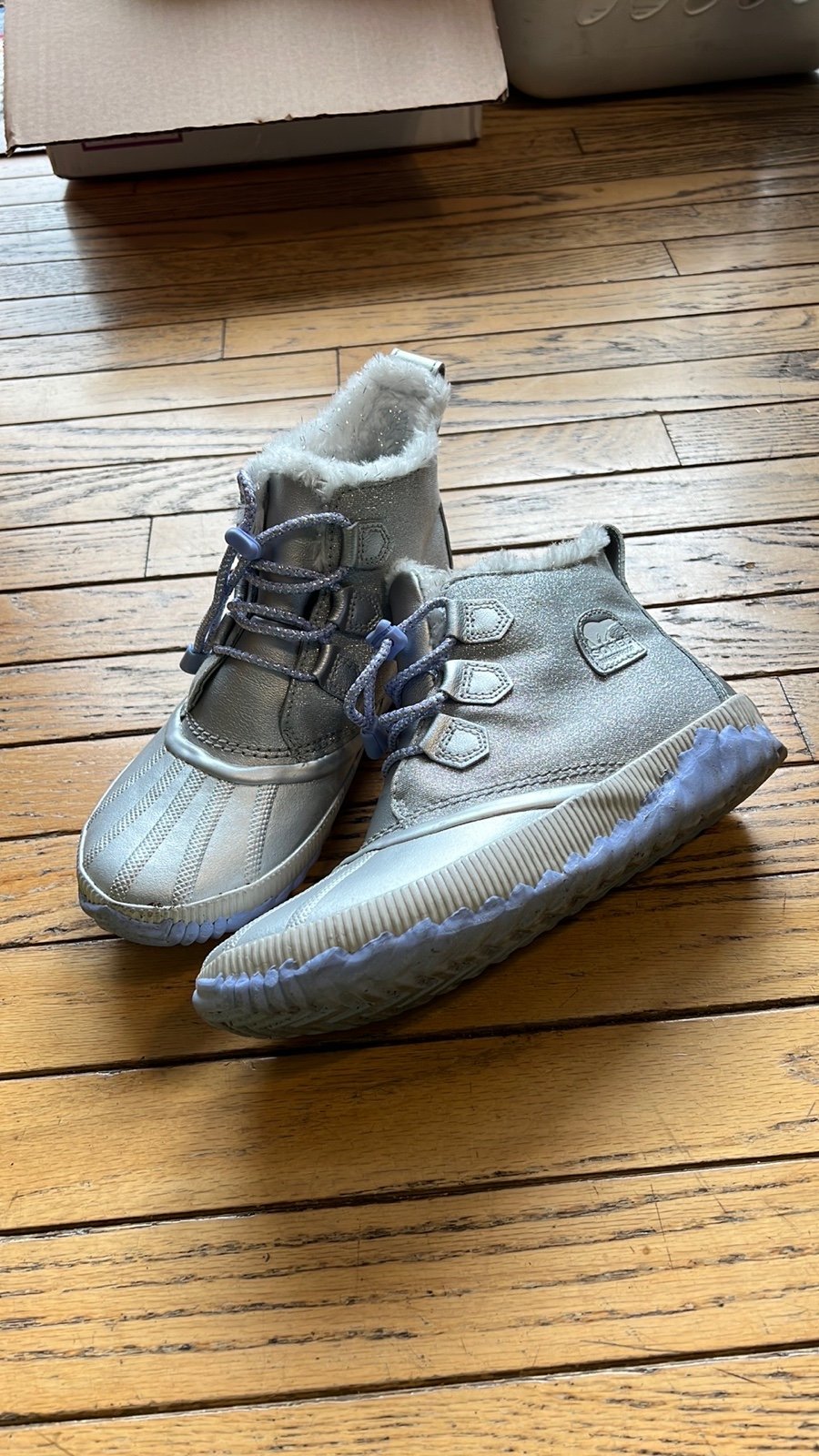 Disney Sorel Frozen Boots Y-6