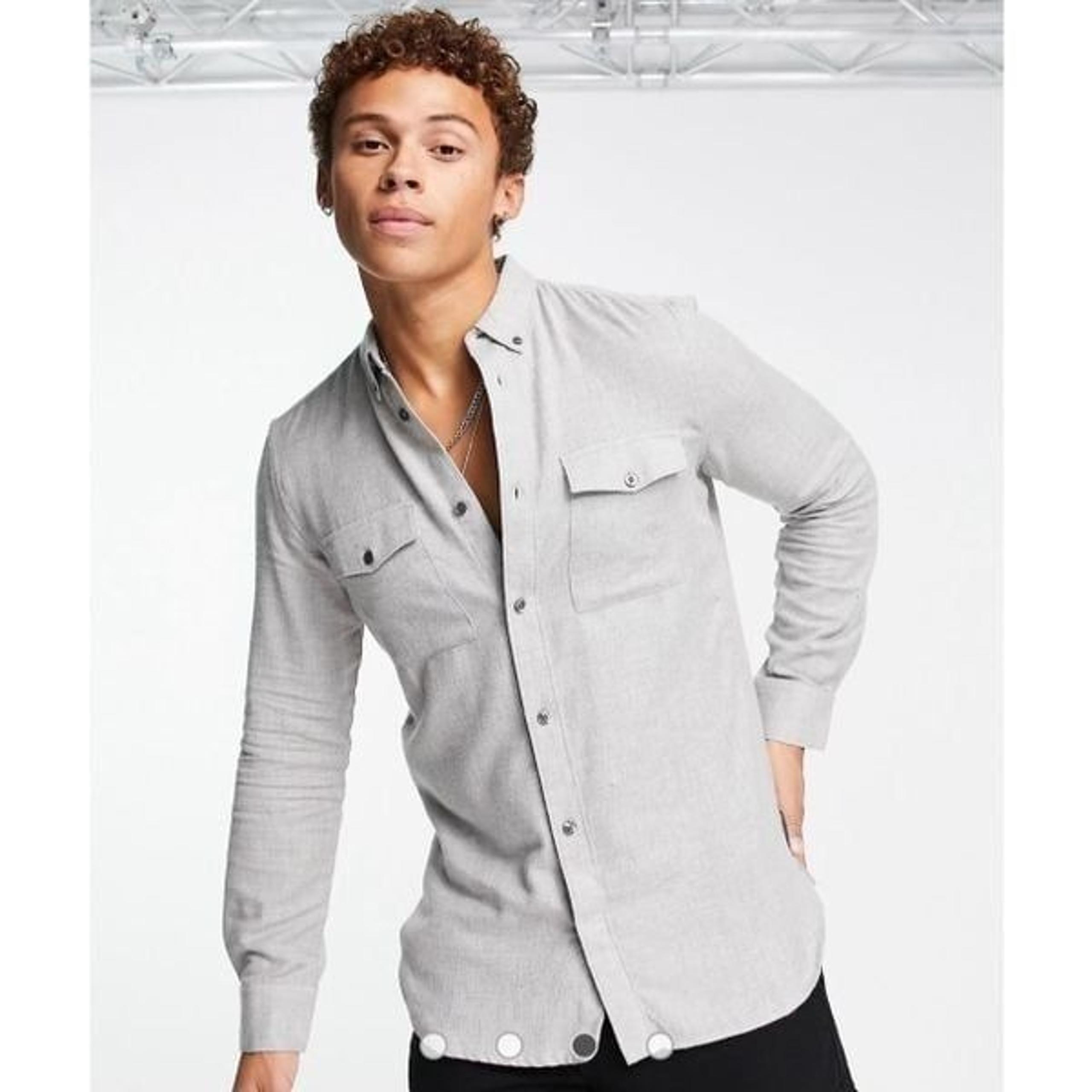 BRAND NEW - French Connection Men’s L Long Sleeve 2 Pocket Flannel Shirt in Ligh