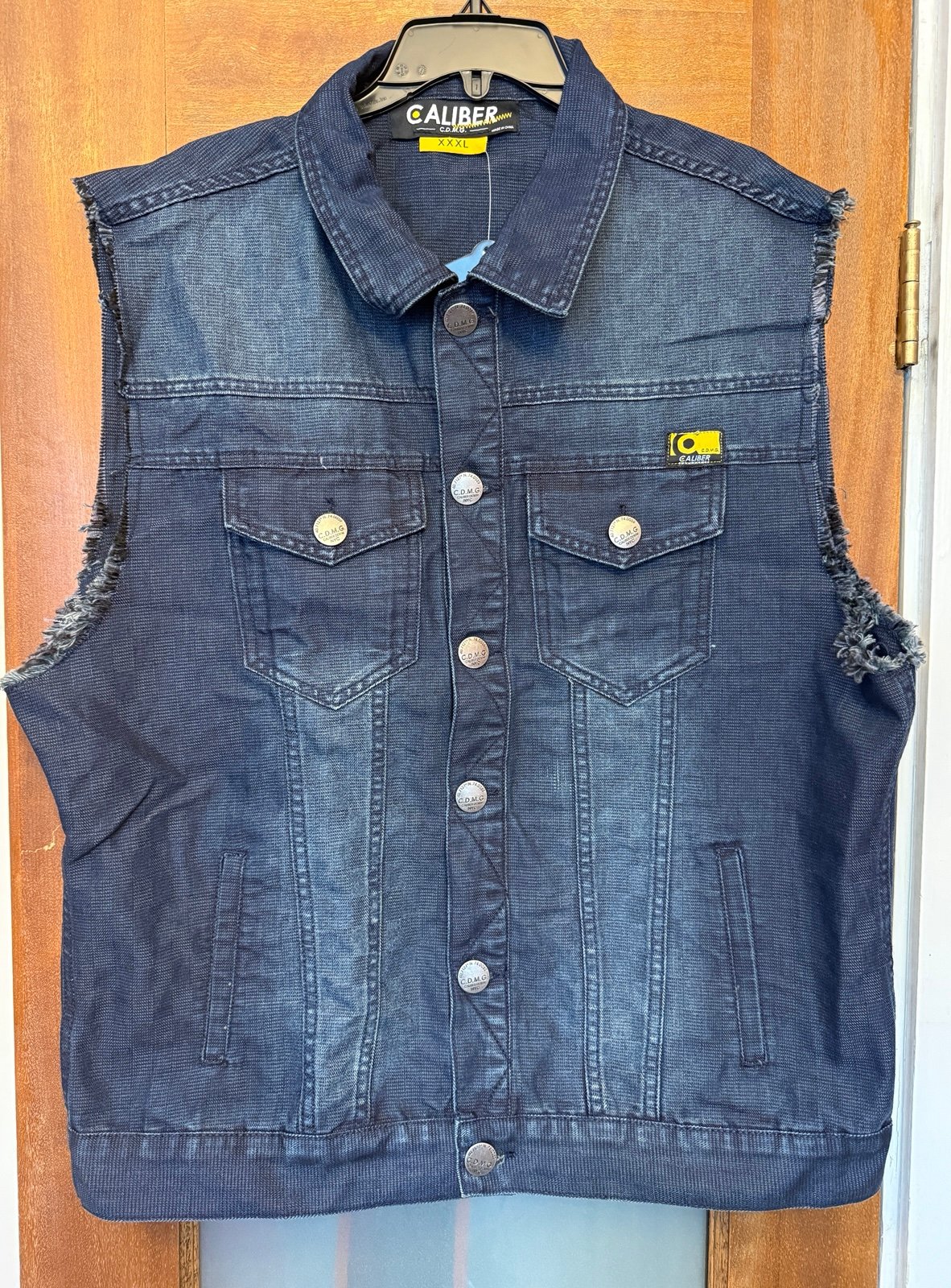 Caliper Unisex Dark Denim Sleeveless Ripped Button Up NWT Vest XXXL