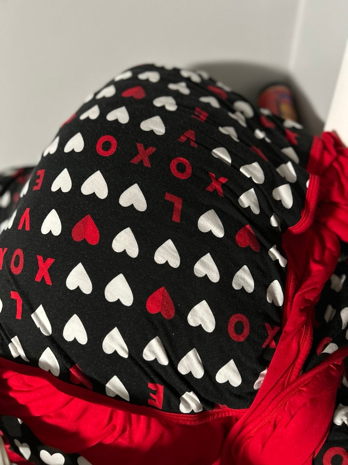 Little Sleepies Oversized XOXO red and black blanket