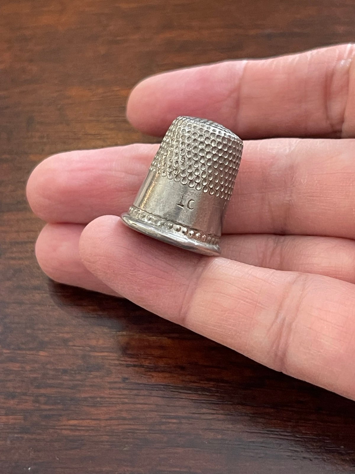 Antique size 10 embossed silver tone metal thimble
