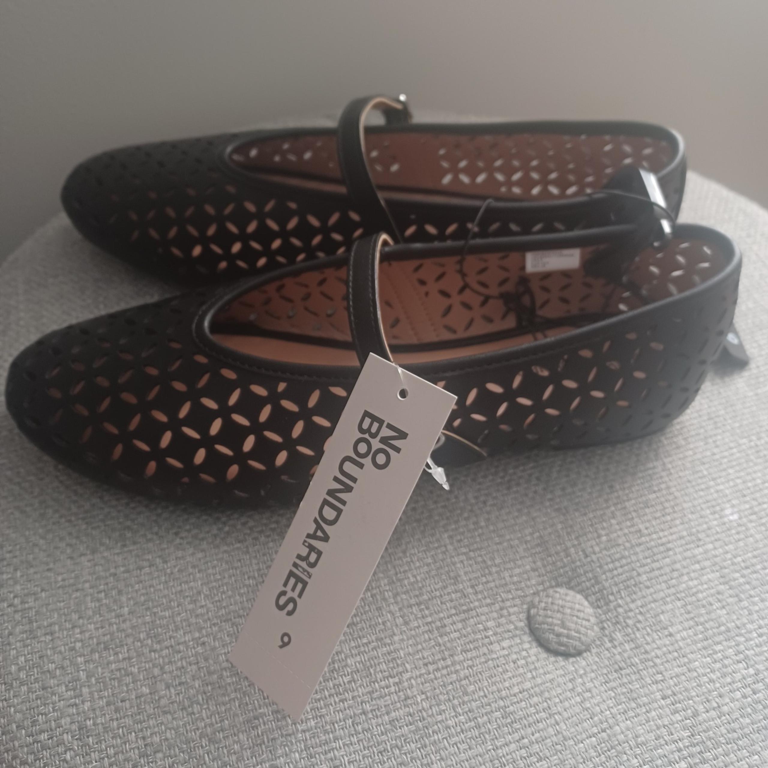 NEW NOBO Cut Out Mary Jane Slip On Flats Sz 9