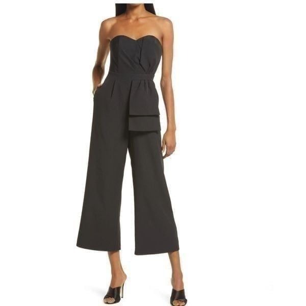 NWT Lulus Won a Heart Strapless Wide Leg Jumpsuit Size S in Black