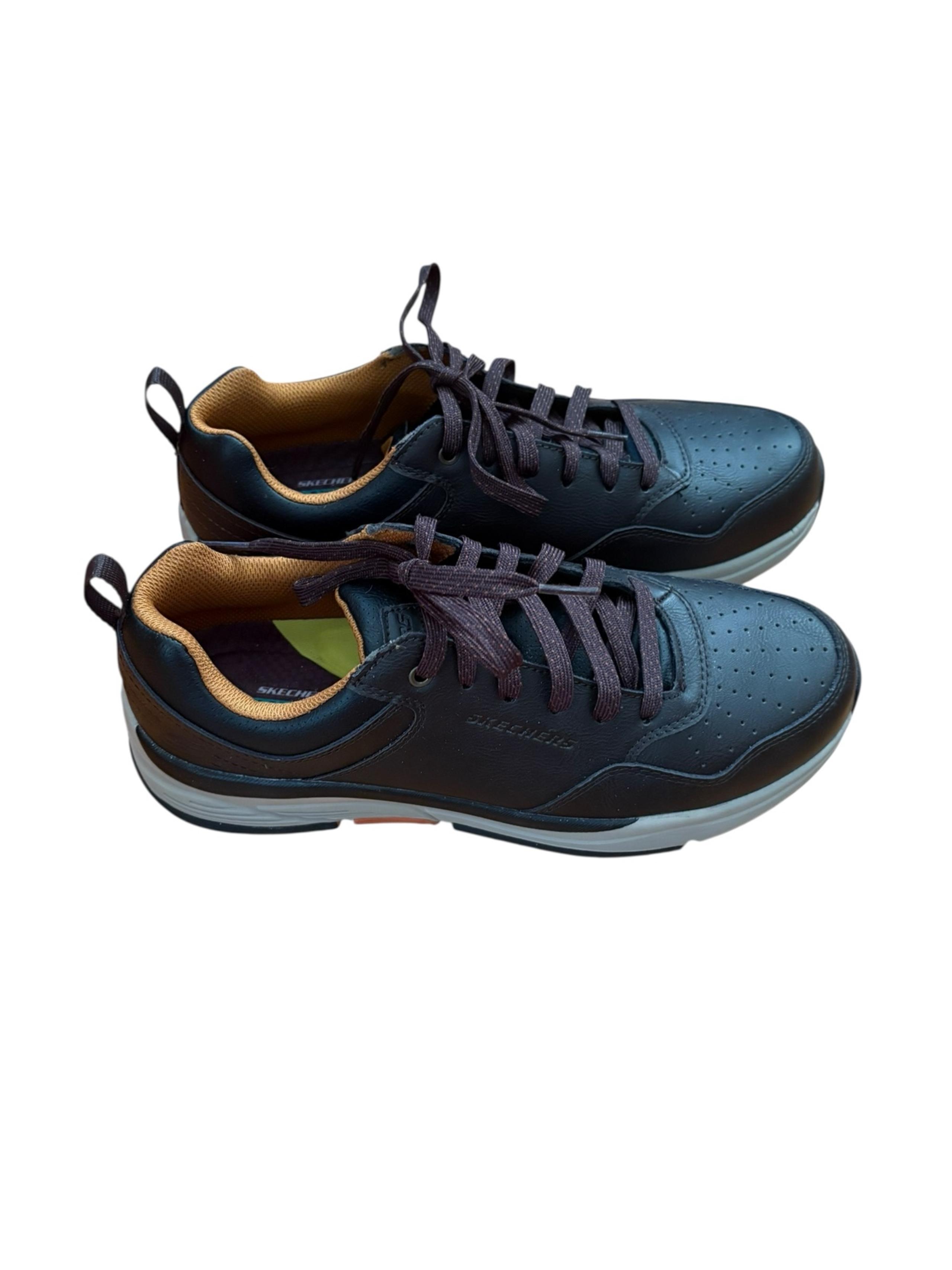 Sketchers Benago Hombre Comfortable Sneakers SZ 11