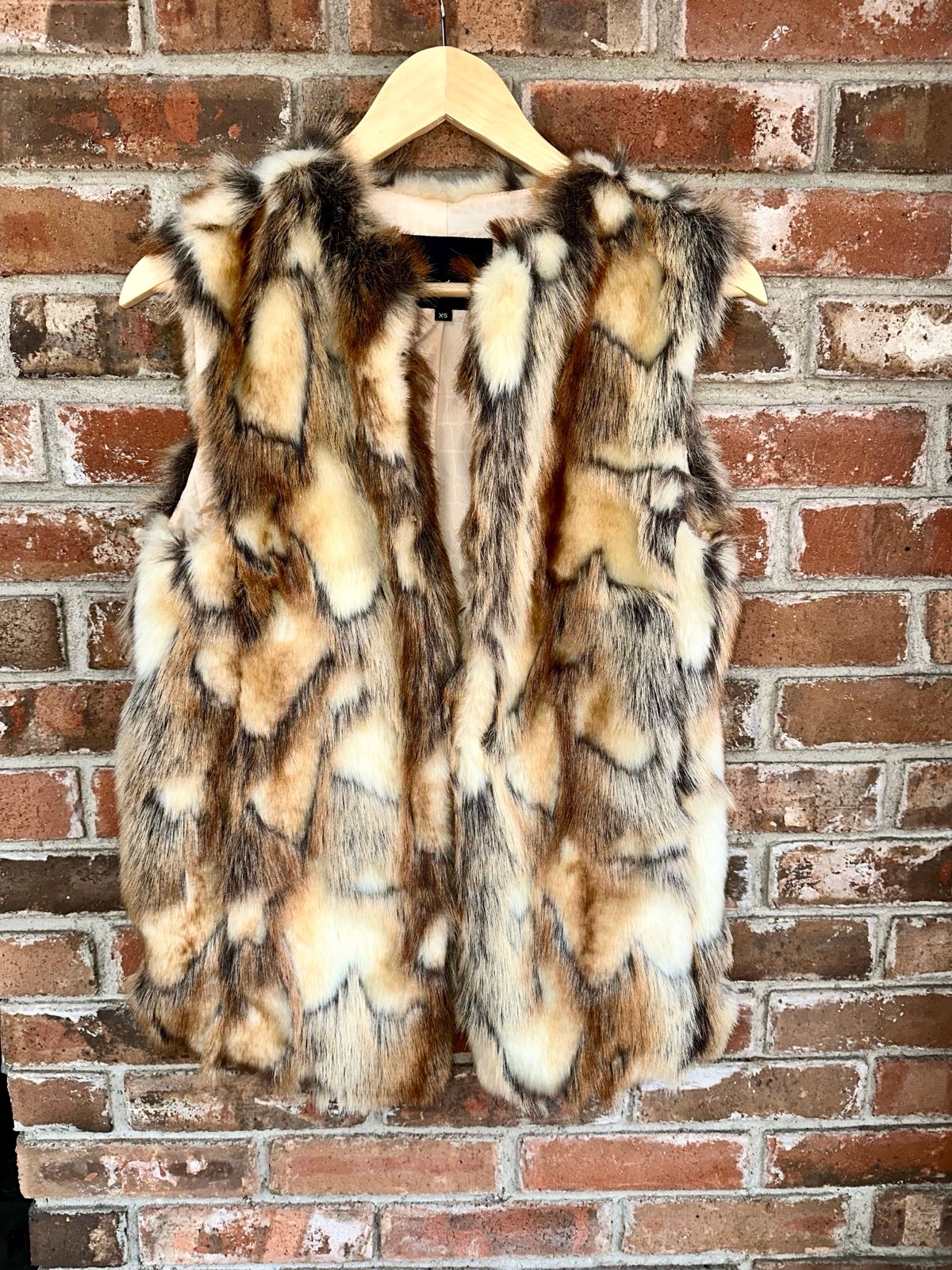 Sam Edelman Faux Fur Vest Cheetah/Tan Women’s Size XS Clasp Closure