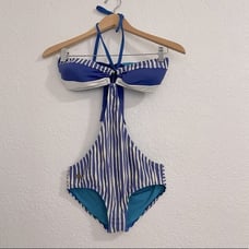 Agatha Ruiz de La Prada One Piece