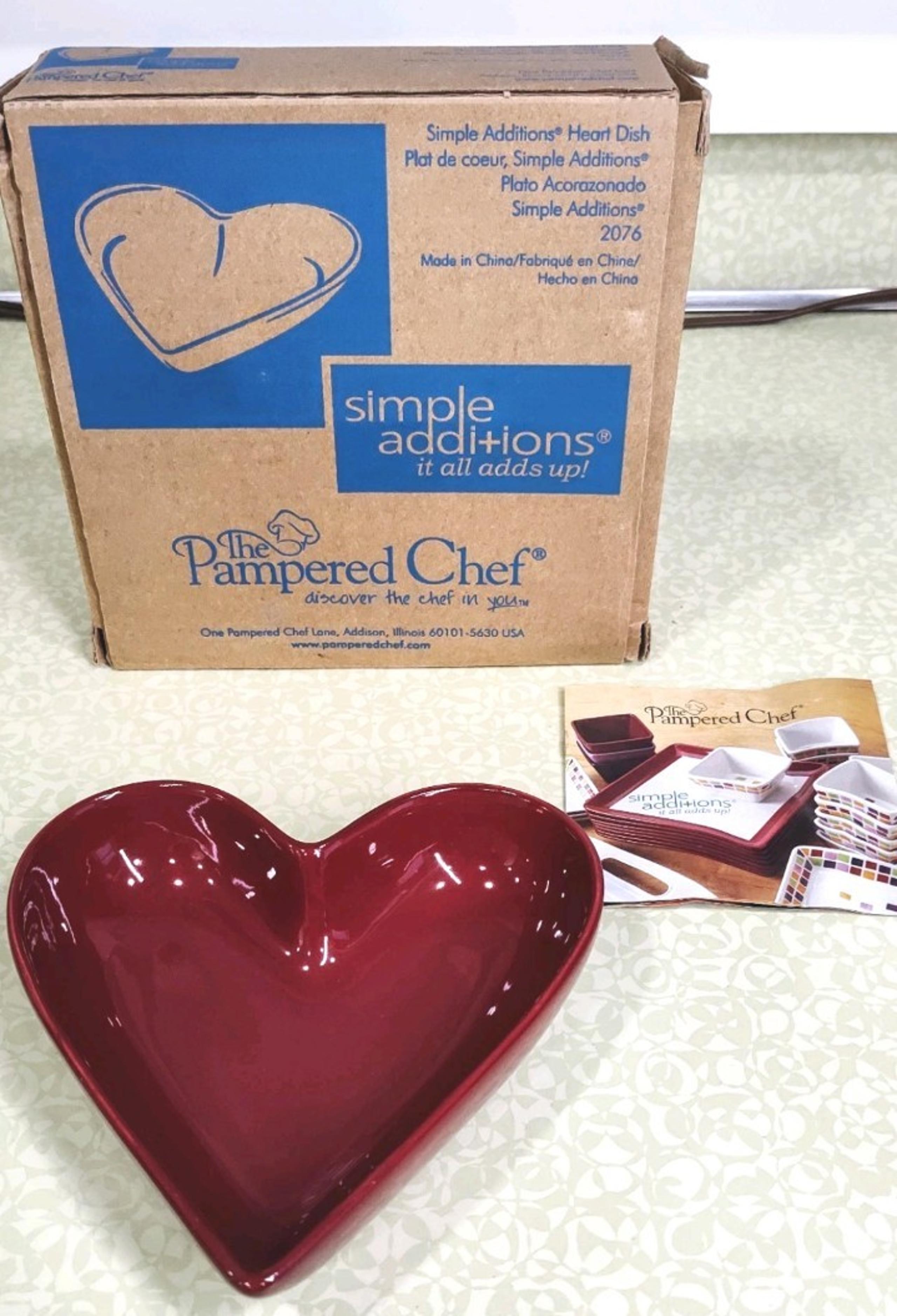 Pampered Chef Simple Additions Heart Shaped Dish Bowl Cranberry Red NIB # 2076