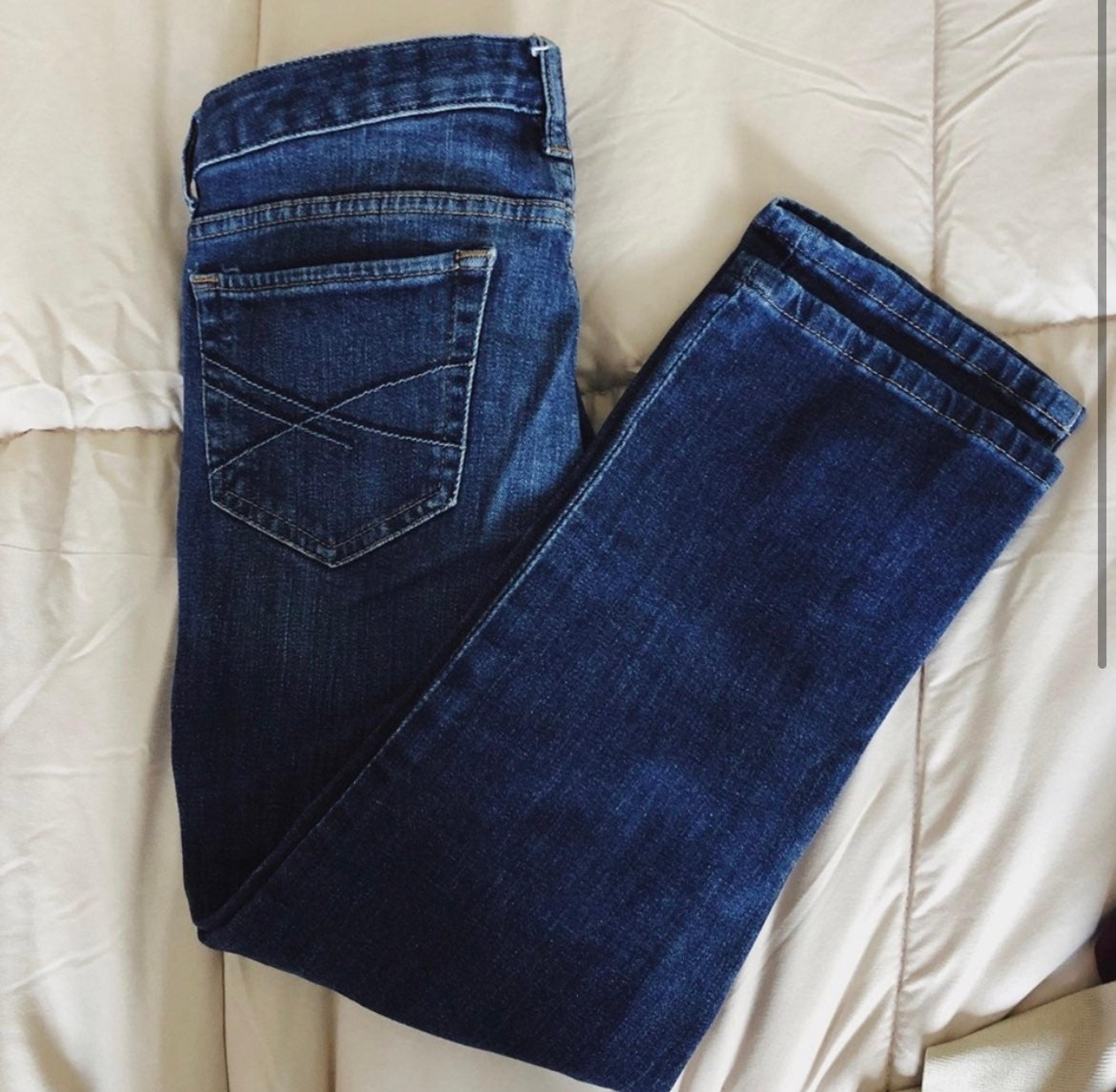 Aeropostale Dark Wash Cropped Jeans