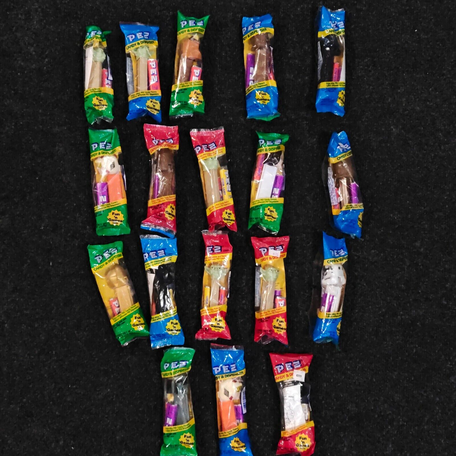 Lot of 18 Star Wars Pez Dispensers Sealed Vtg 90s Boba Fett Leia Netflix Doc NEW