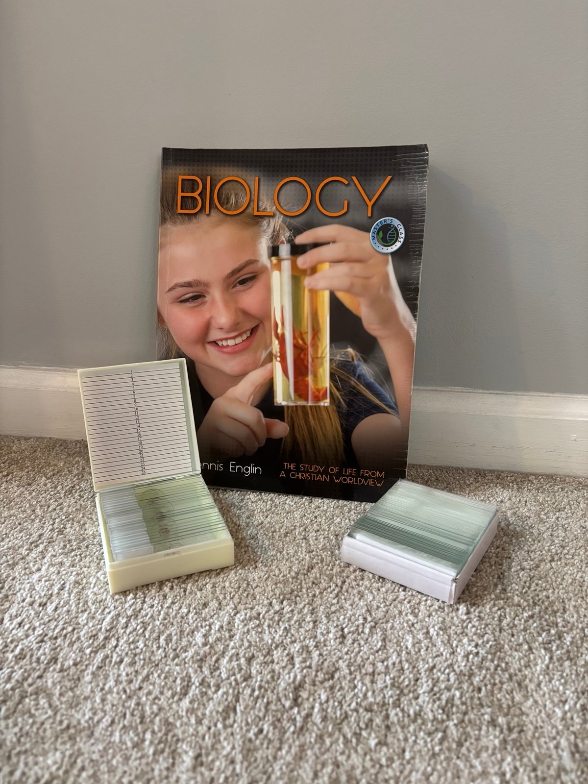 Master Books Biology Textbook with Slides Set