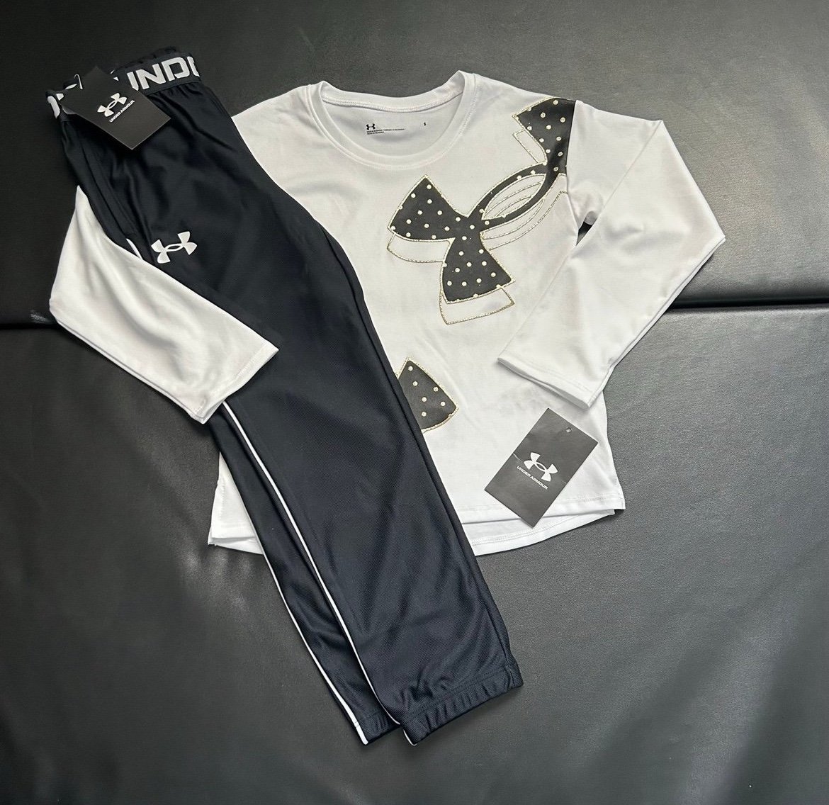 NWT Under Armour jogger & glitter long sleeve tee set girls size 5