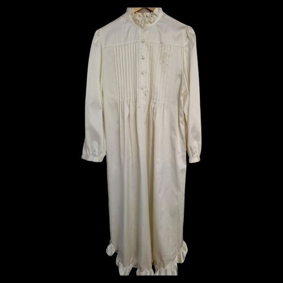 Nicole Vintage Grandma, Prairie, Cottage Core, Ivory Satin Nightgown NWT Vintage