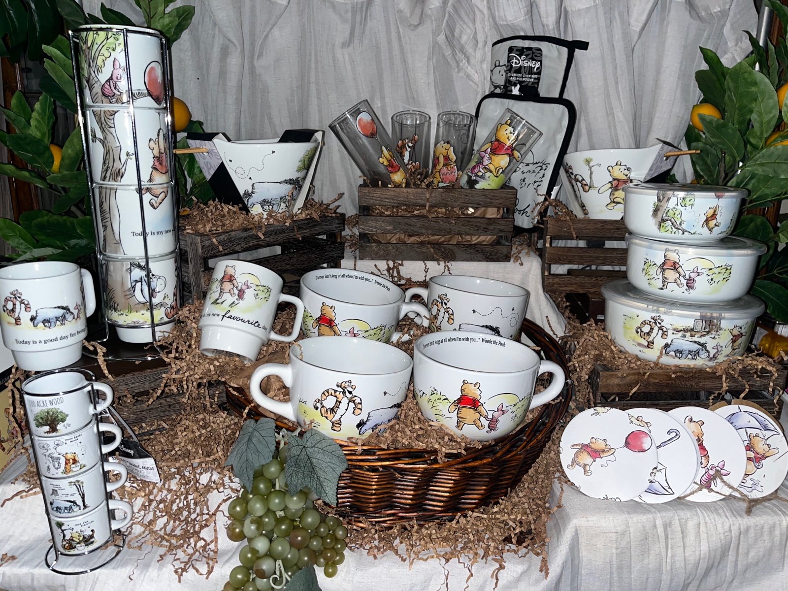 DISNEY WINNIE THE POOH CLASSIC SET
