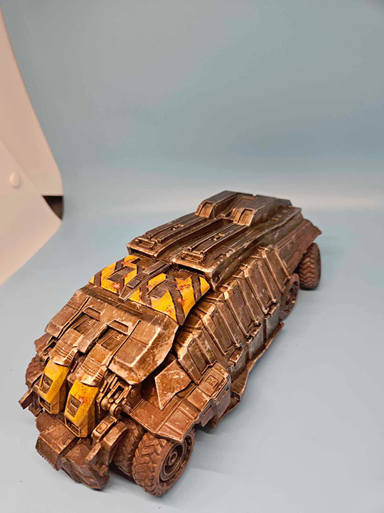 1/35 Scale Resin THE WALRUS painted Garage Model Kit - Minature