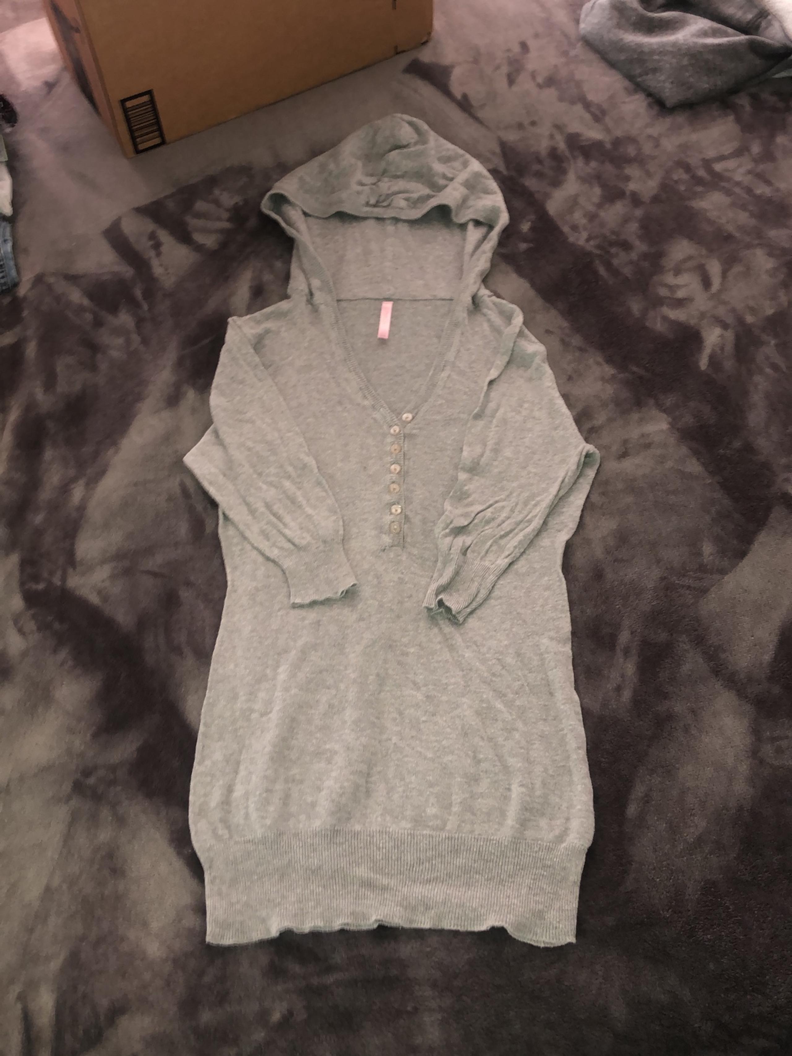 Rue21 hooded light sweater