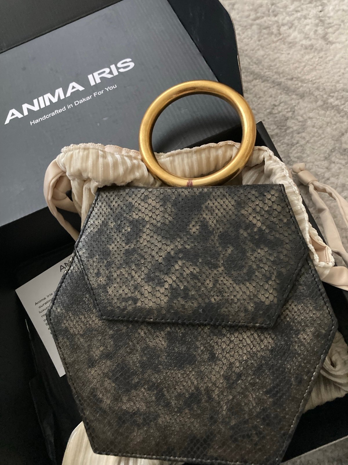 Anima Iris Bag