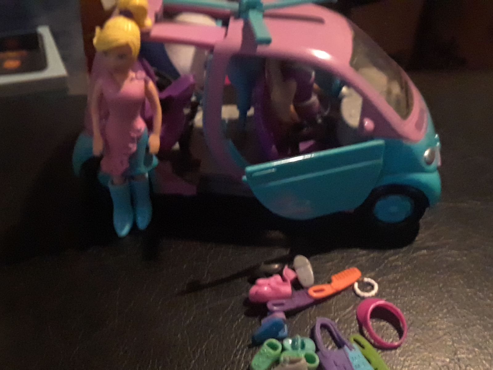 Polly pocket and helicopter car