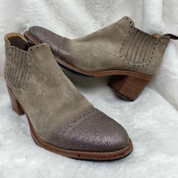 Womens Office of Angela Scott Miss Austin Heeled Slip-on Bootie 39/9. RARE