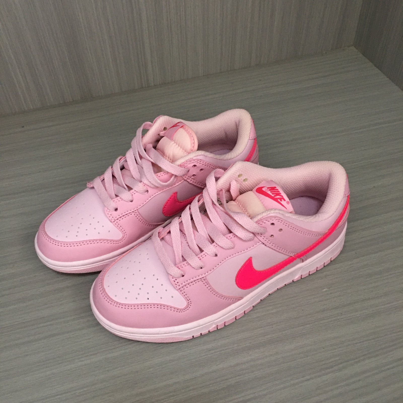 Dunk low size 11us men shoes