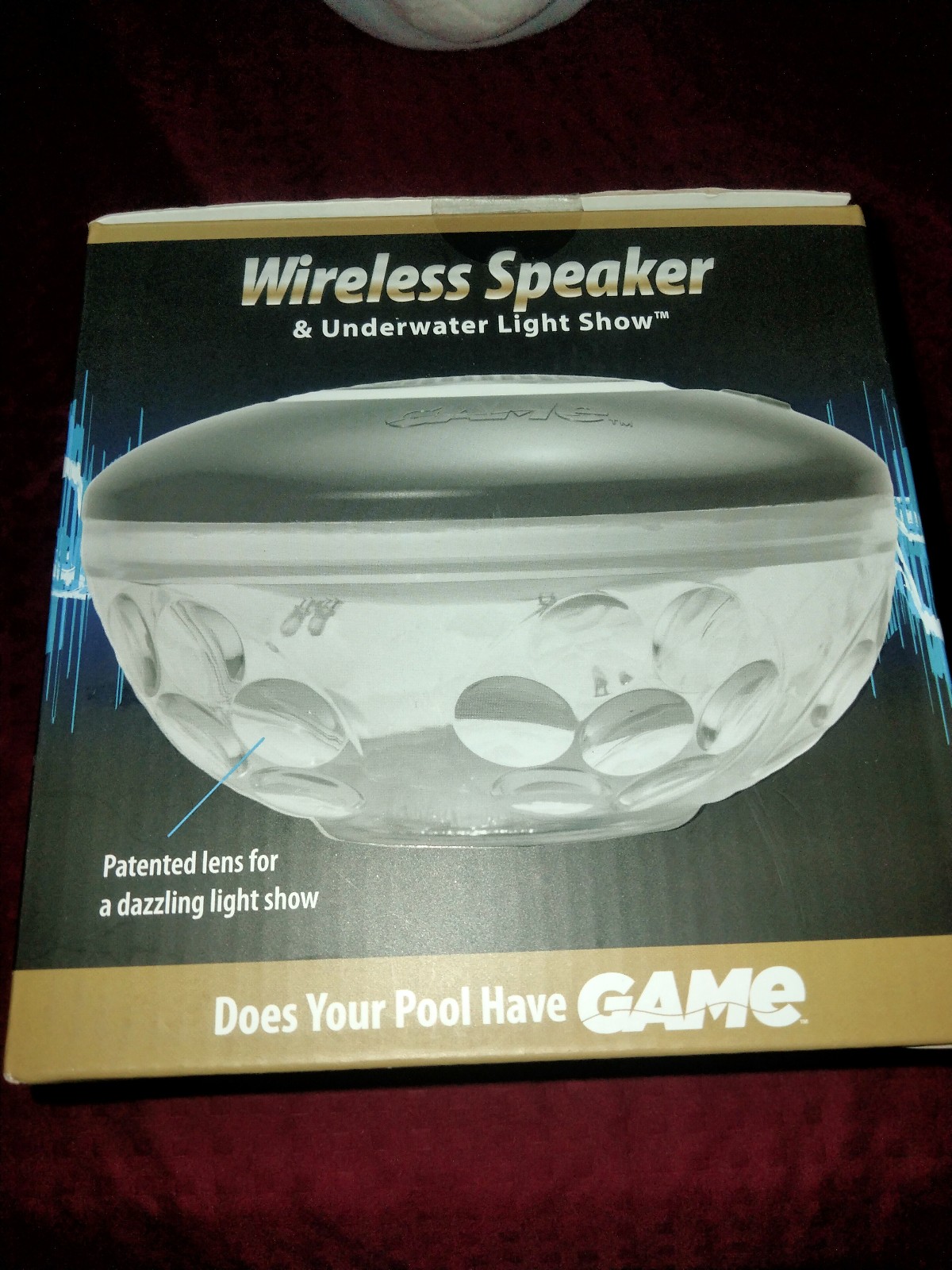 Game Underwater Light Show Speaker uses Bluetooth technology to play all of