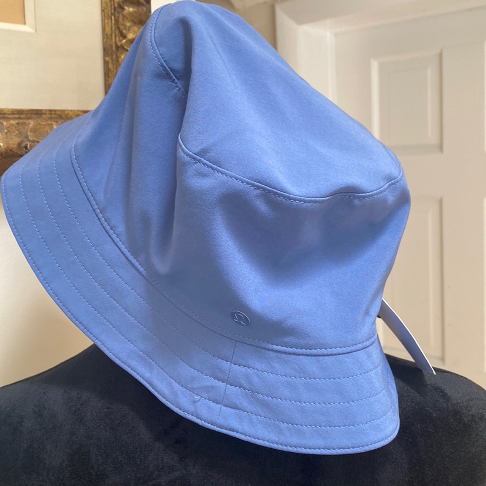 Lululemon Both Ways Bucket Hat M/L NWT