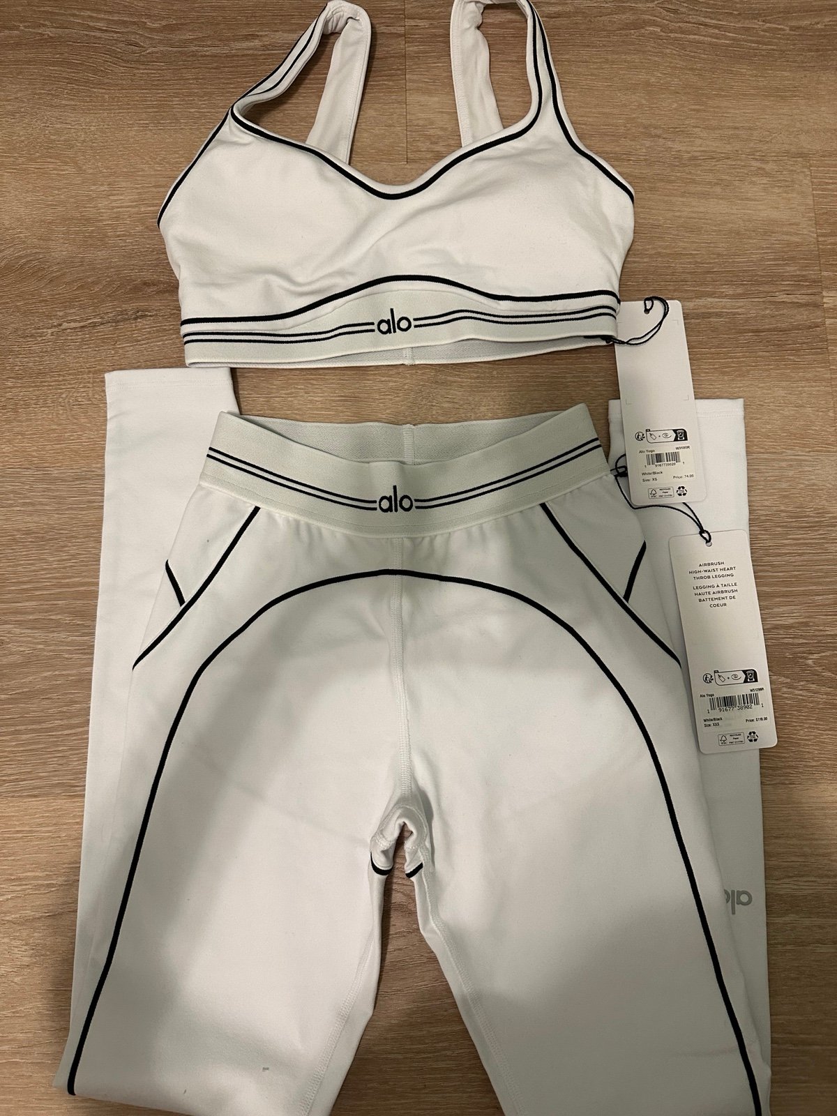Alo heart throb set