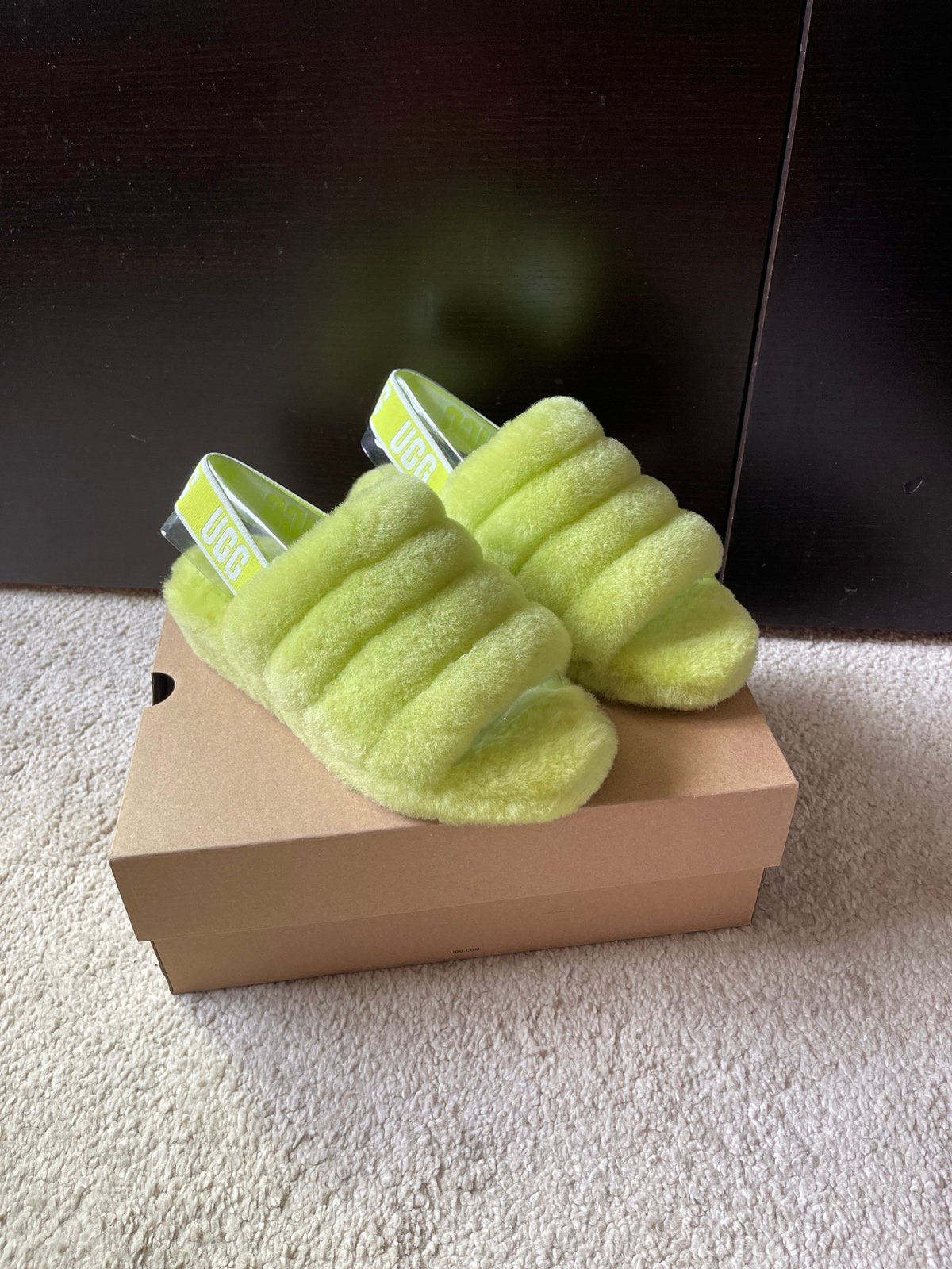 ugg fluff yeah slides