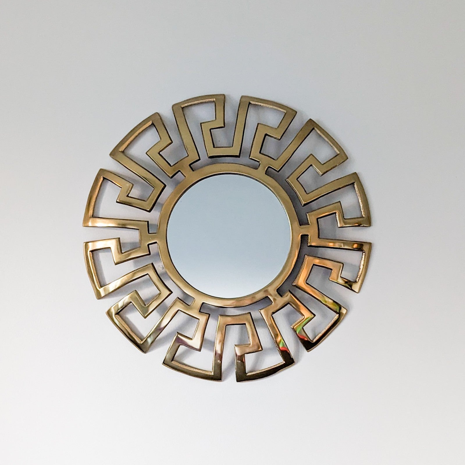 Round Wall Mirror Home Decor | 21 Diameter | Gold
