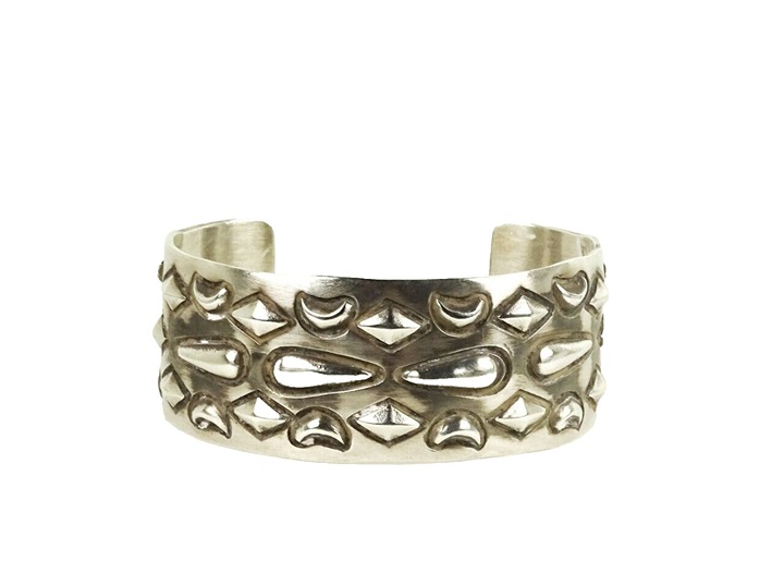 NORA BILL TAHE NAVAJO Sterling Silver Stamped Wide Cuff Bracelet 54gr