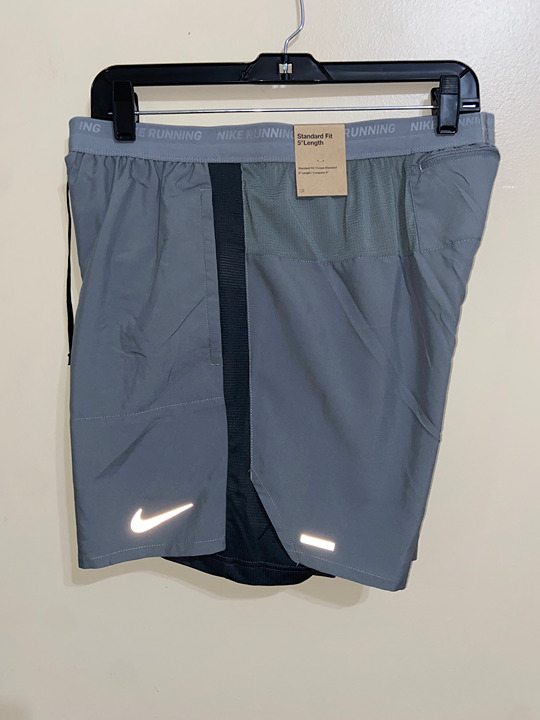 Nike Dri-Fit Men's Stride 7 2-in-1 Running Shorts Gray DM4757-084 Mens L NEW