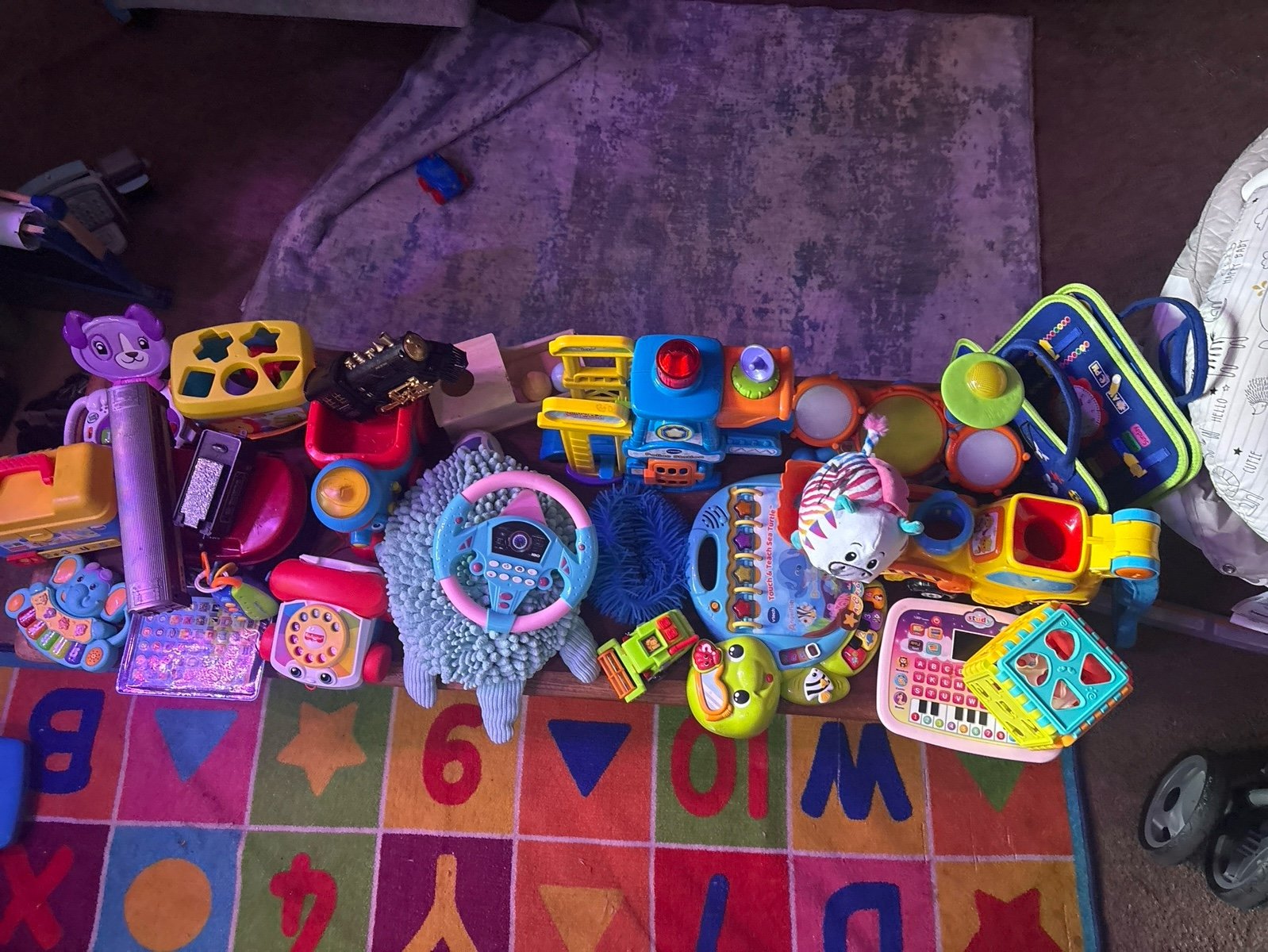 Huge lot toy bundle interactive Montessori puzzle vtech fisher price 25pc kids