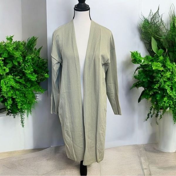 New With Tags Marla Wynn Layers Sage Ribbed High Side Slits Cardigan Size Med
